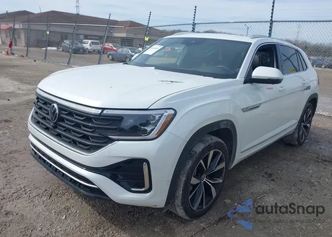 2024 Volkswagen Atlas Cross Sport 2.0T Sel Premium R-Line z USA, uszkodzony, nr VIN 1V2FE2CA8RC255243